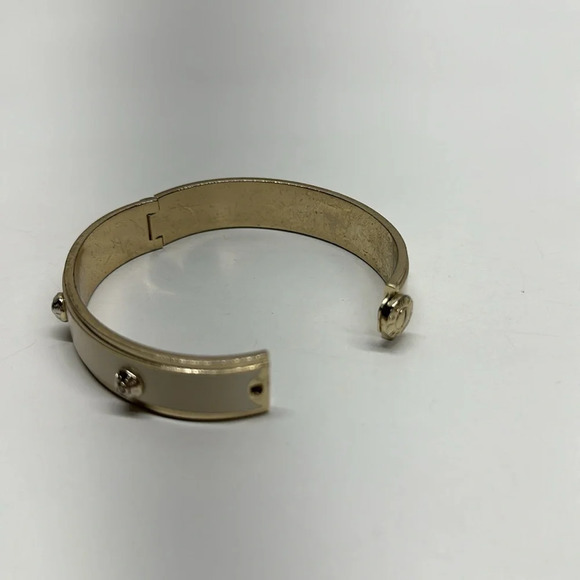 Henri Bendel Metal Bangle Bracelet Enamel Silver Tone White 3D Circle Accents OS - Picture 7 of 10
